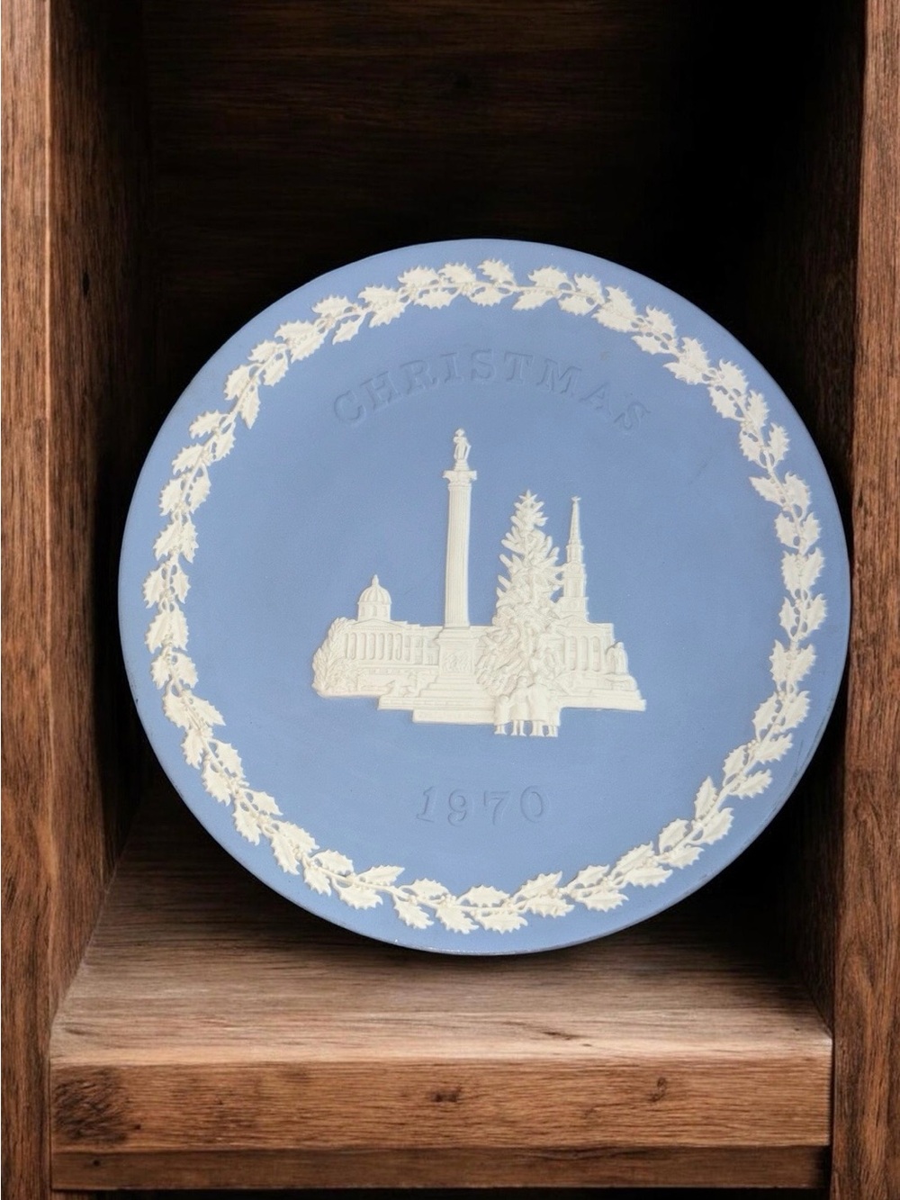 Vtg Wedgwood Blue Jasperware Christmas 1970 Annual Plate โ Trafalgar Square